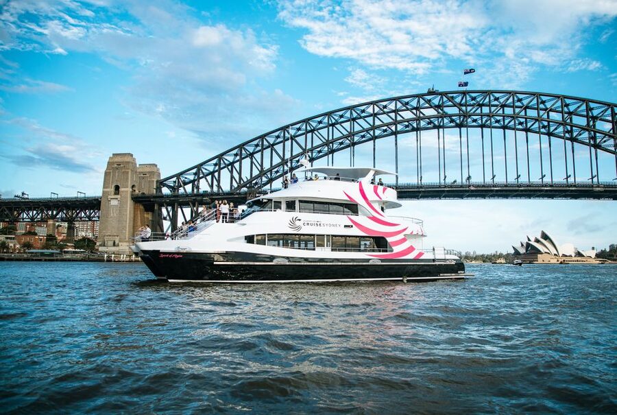 Sydney: 2-Course All Inclusive Lunch Harbour Cruise - Who should book this cruise?