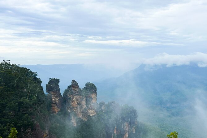 Sydney Blue Mountains Day Tour with Wildlife Park and Waterfalls - Waterfall walks in Blue Mountains National Park
