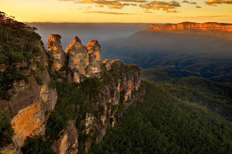 Sydney: Blue Mountains Kangaroos, Wilderness and Sunset Tour - Crossing from Sydney into Blue Mountains country
