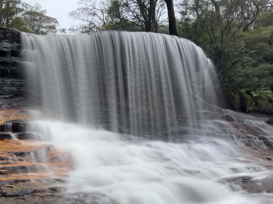 Sydney: Blue Mountains National Park Tour with River Cruise - Lookouts away from the biggest crowds