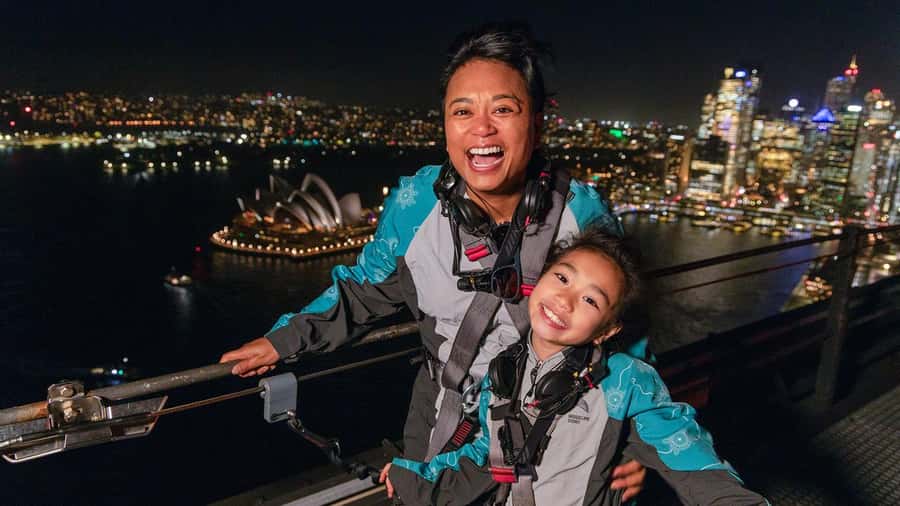 Sydney: BridgeClimb Sydney Harbour Summit Night - FAQ