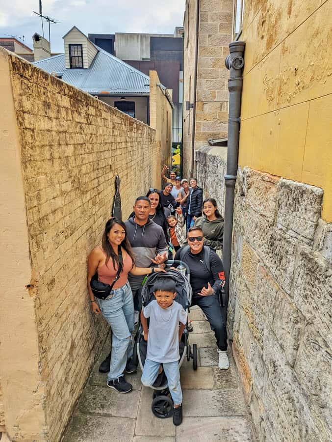 Sydney: City & The Rocks 3.5-Hour Walking Tour with a Drink - A beer at The Squire’s Landing