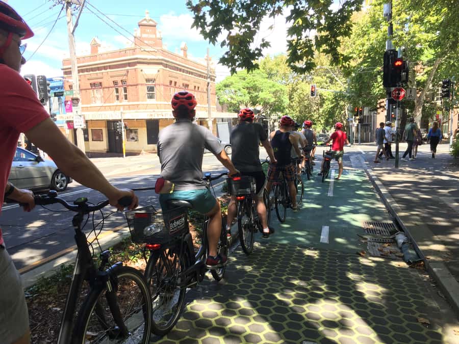 Sydney: Guided Harbour E-Bike Tour - Mrs. Macquarie’s Chair and Sydney’s best photo stop