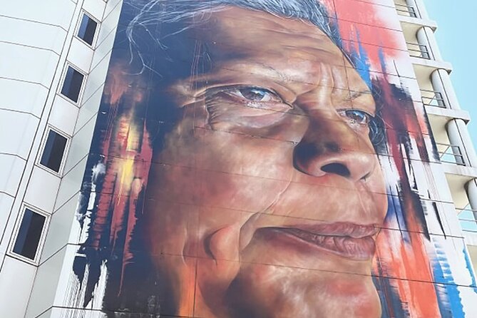 Sydney Guided Sightseeing Bus Tour - What the guide adds to the experience