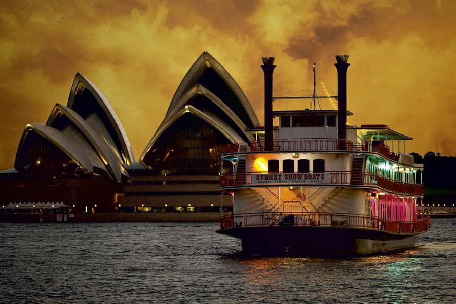 Sydney Harbour: Cabaret Cruise with 3-Course Dinner - Key things to know before booking