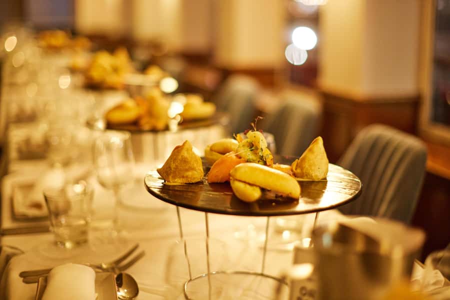 Sydney Harbour: Cabaret Cruise with 3-Course Dinner - Who will enjoy this cruise most