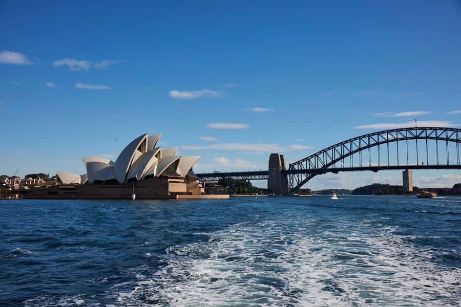 Sydney: Harbour Cruise with Buffet Lunch - A buffet lunch with 13 options