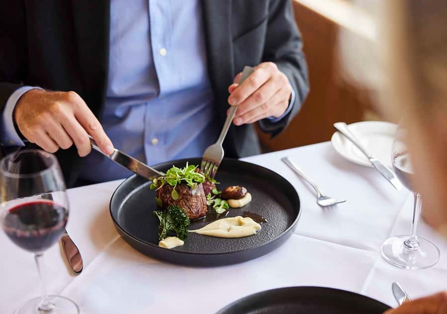 Sydney: Harbour Dinner Cruise with 3, 4 or 6-Course Menu - Live music and special occasions