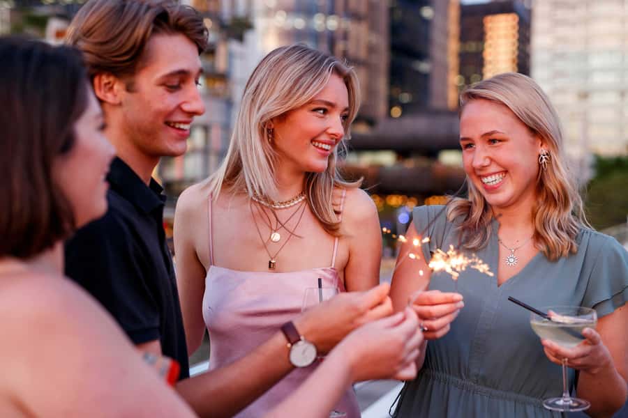 Sydney: Harbour Dinner Cruise with 3, 4 or 6-Course Menu - Should you book the MV Sydney 2000 dinner cruise?