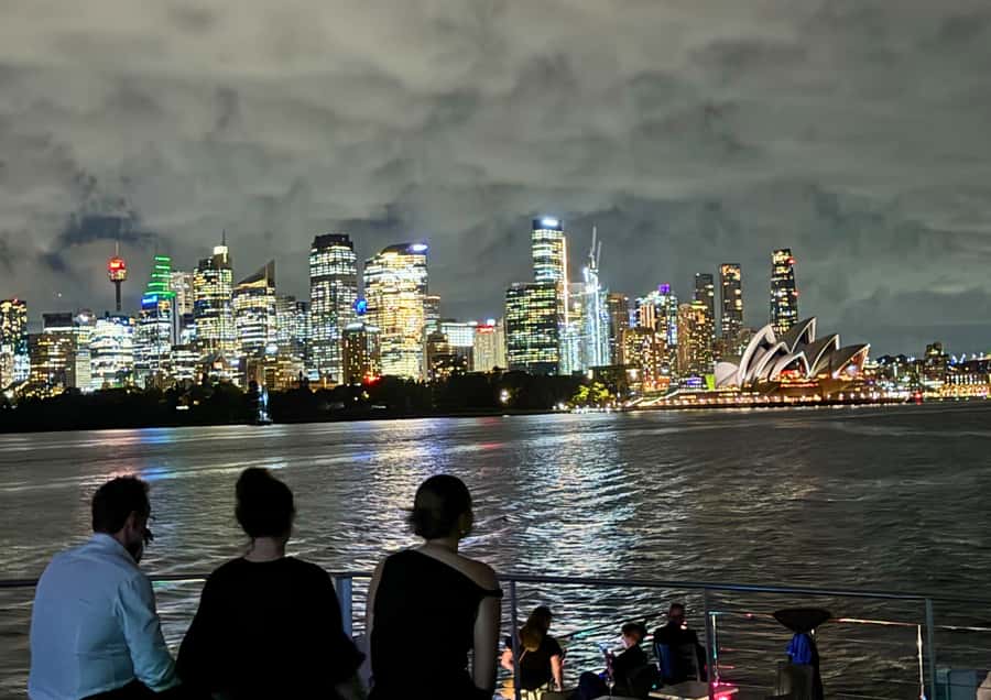 Sydney: Harbour Dinner Cruise with Buffet - The first view: Circular Quay at sunset