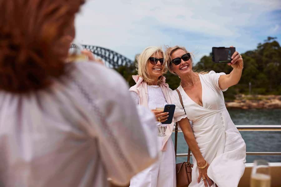 Sydney Harbour Experience 90-minute Sightseeing Cruise - Why a boat is the right way to see Sydney Harbour