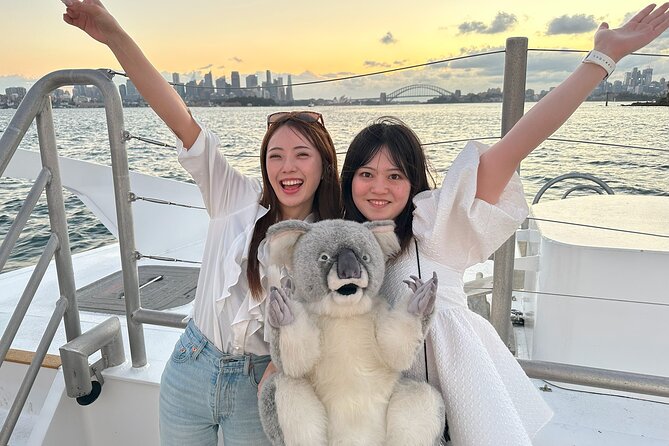 Sydney Harbour Sightseeing Highlights Cruise - The commentary can make or break the hour