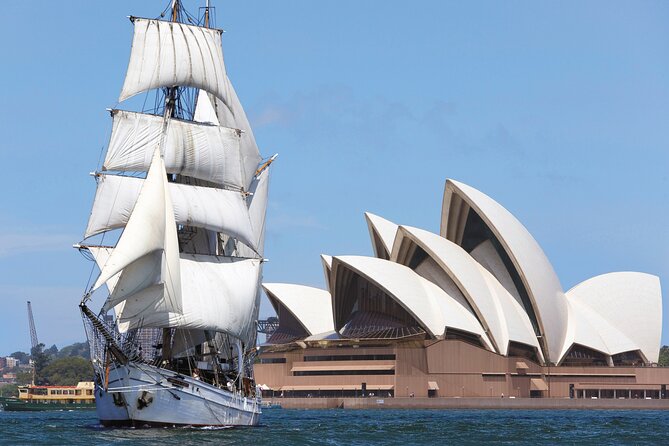 Sydney Harbour Tall Ship Lunch Cruise - Lunch on a moving historic ship