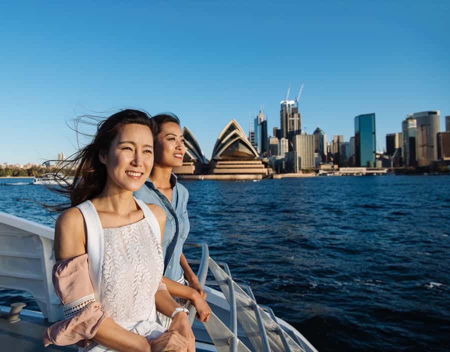 Sydney: Hop-on Hop-off Harbour Cruise with Commentary - Why Sydney Harbour works so well from a boat