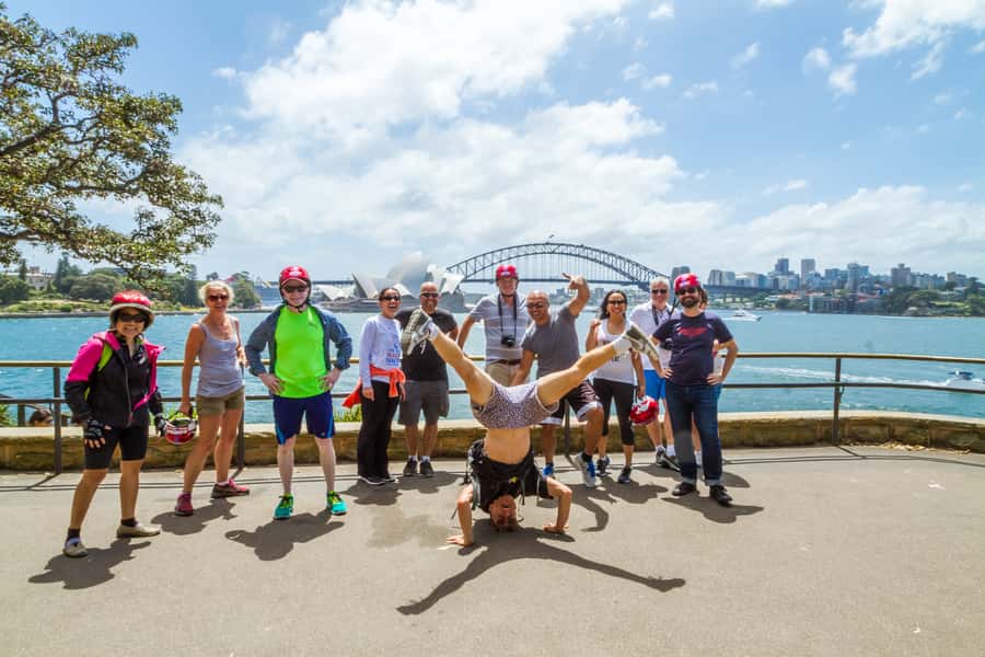 Sydney: Iconic Sights 4-Hour Bike Tour - Bikes, hills, and comfort