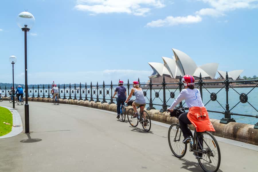 Sydney: Iconic Sights 4-Hour Bike Tour - Starting in The Rocks near the Visitors Centre