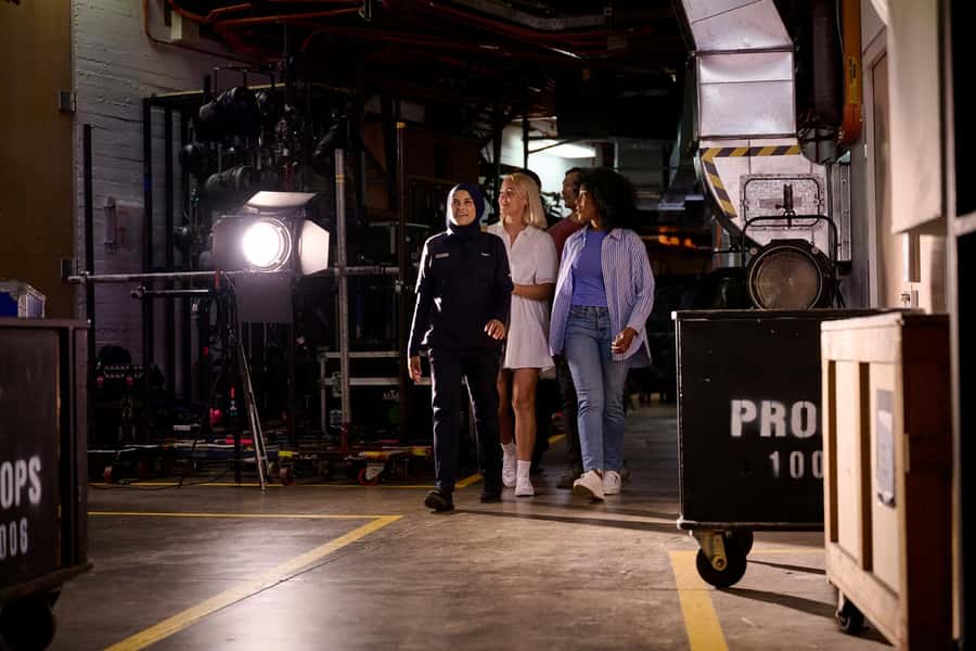 Sydney: Sydney Opera House VIP Backstage Tour and Breakfast - What the early start gives you