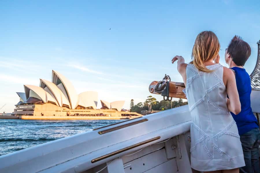 Sydney: Tall Ship Harbour Twilight Dinner Cruise - Sailing the old-fashioned way