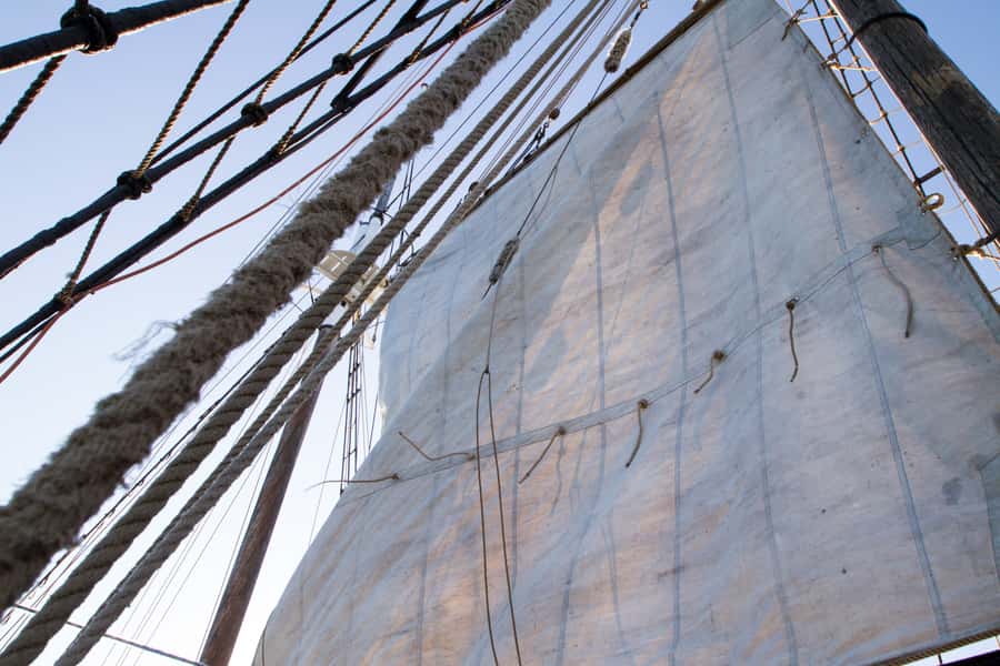 Sydney: Tall Ship Harbour Twilight Dinner Cruise - My verdict on the Southern Swan and Soren Larsen cruise