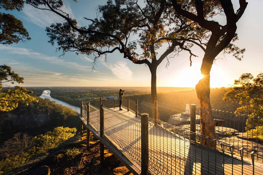 Sydney: Waterfall Bushwalk and Blue Mountain Sunset Day Trip - The Three Sisters at Echo Point