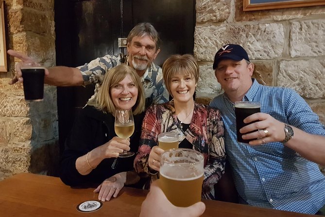 The Rocks Pub Walking Tour - What the guides add to the experience