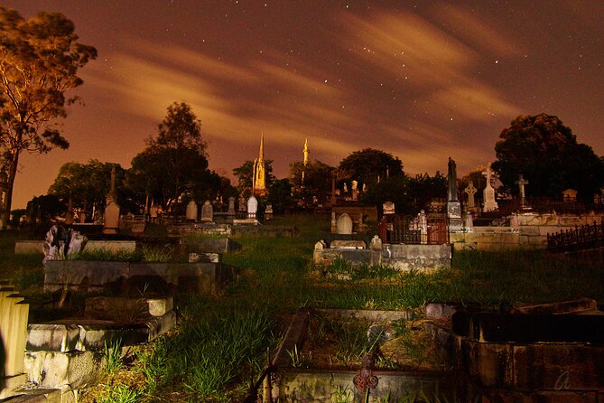 Toowong Cemetery Ghost Tour - The Original - Why the guides make a difference