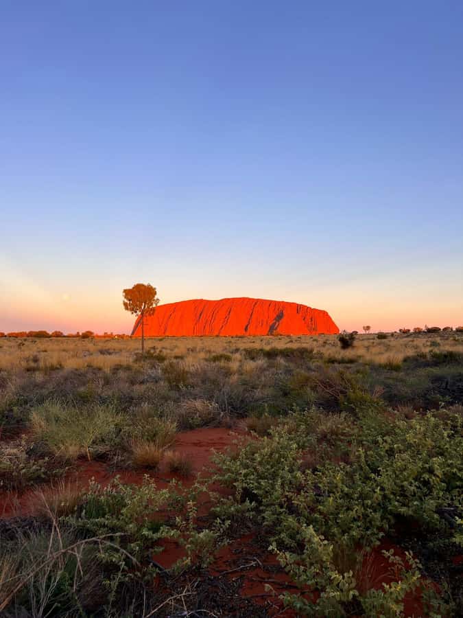 Uluru: 4-Day Rock to Rock Adventure Tour - Day two: Kata Tjuta, early light, and the Valley of the Winds
