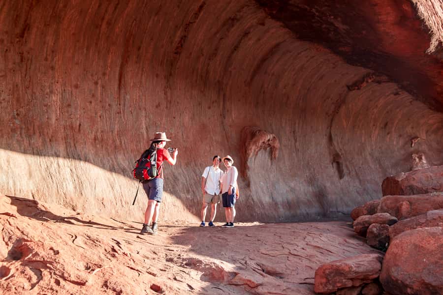 Uluru: Guided Walking Tour at Sunrise with Light Breakfast - Lungkata Walk and Aboriginal rock art