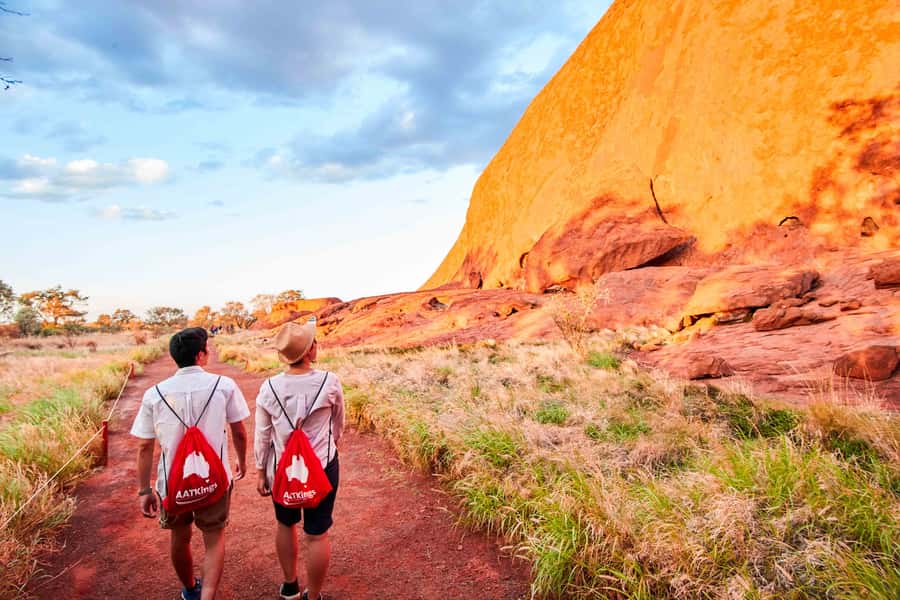 Uluru: Guided Walking Tour at Sunrise with Light Breakfast - The light breakfast and morning comforts
