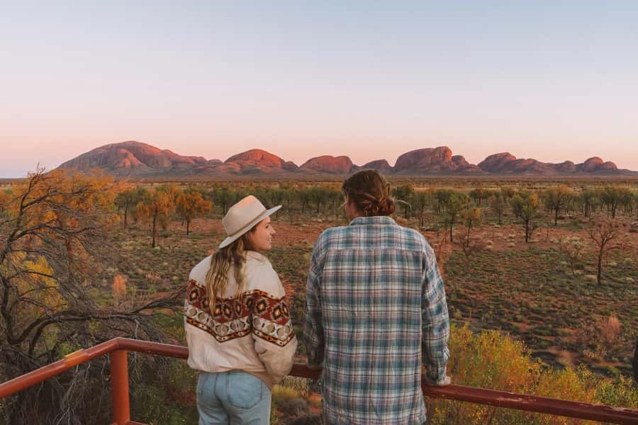Uluru Kata Tjuta & Kings Canyon 3-Day 2-Night Camping Tour - What the guide adds to the experience