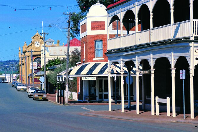 Wave Rock, York and Aboriginal Cultural Day Tour from Perth - The long road to Hyden