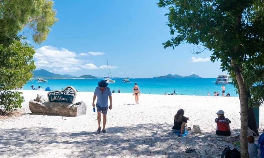 Whitsunday: Whitsunday Islands Tour with Snorkeling & Lunch - Hill Inlet Lookout and the Famous Shifting Sand View