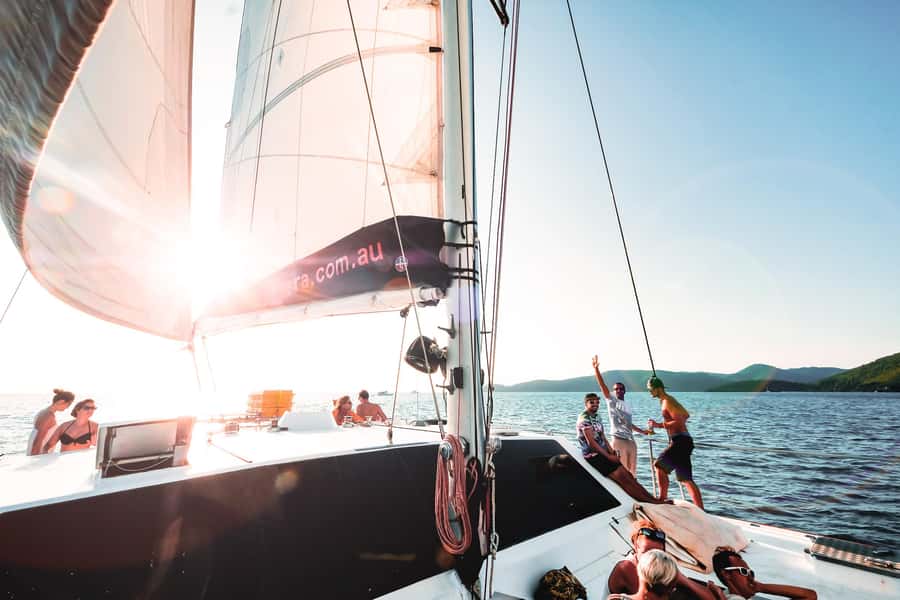 Whitsundays Sailing & Snorkelling Day Tour – All Inclusive - Langford Sandbar and its easy island pace