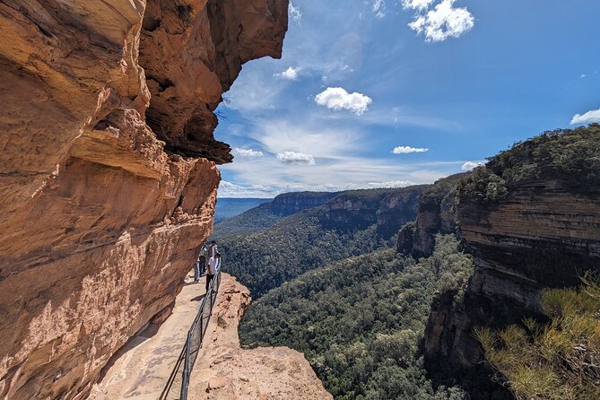 Wilderness, Waterfalls, Three Sisters BLUE MOUNTAINS PRIVATE TOUR - Four smaller viewpoints make the private route worthwhile