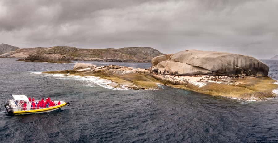 Wilsons Promontory: Afternoon Wilderness Cruise - Skull Rock is the visual centerpiece