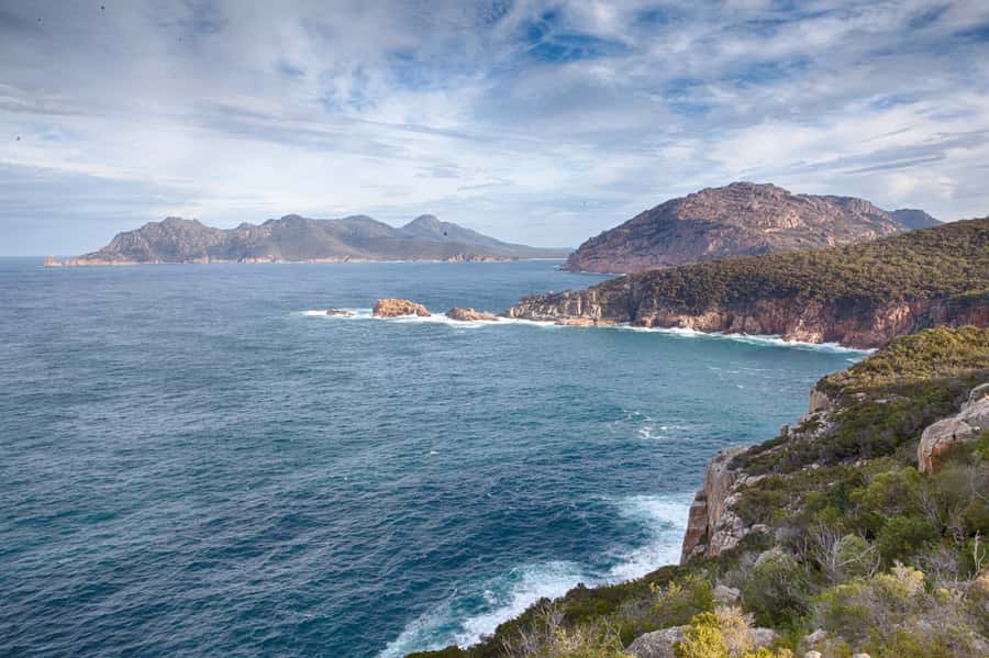 Wineglass Bay & Freycinet National Park Day Trip from Hobart - Wine, water, and extra costs