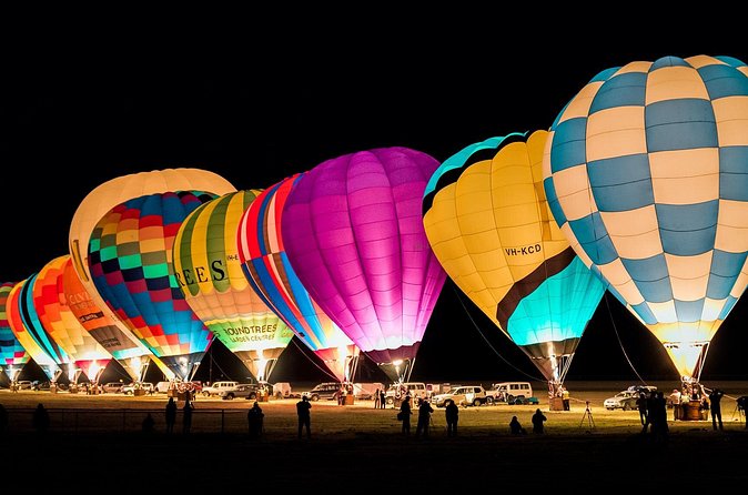 Yarra Valley sunrise balloon flight & champagne breakfast - The champagne breakfast at a local country club