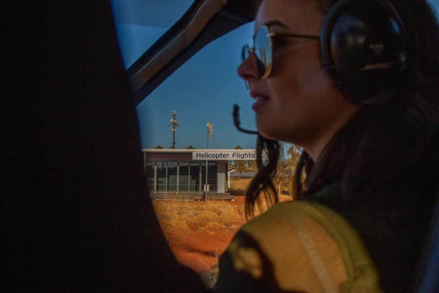 Yulara: Uluru and Kata Tjuta Sunset Helicopter Tour - The first run toward Uluru opens up the Red Centre